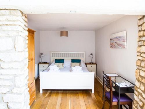 Wild Garlic Rooms Nailsworth Room photo